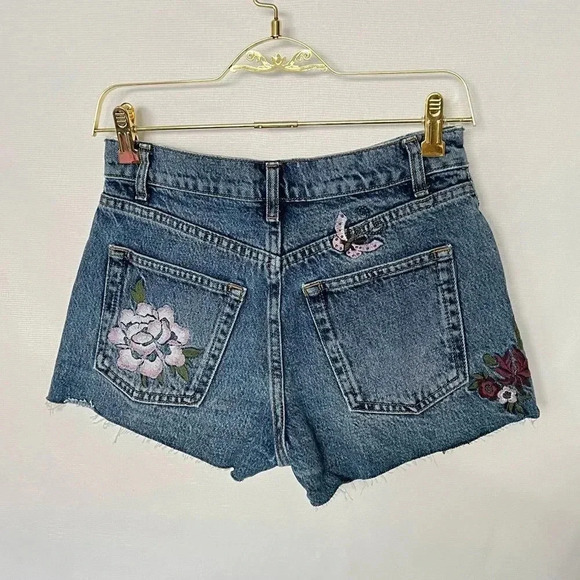 Reformation High Waisted Charlie Jean Denim Shorts Fauna Embroidery Blue Raw Hem - Picture 3 of 15